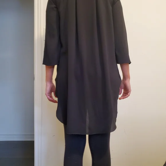 Top - Picture 2 of 4